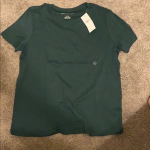 American Eagle green t shirt